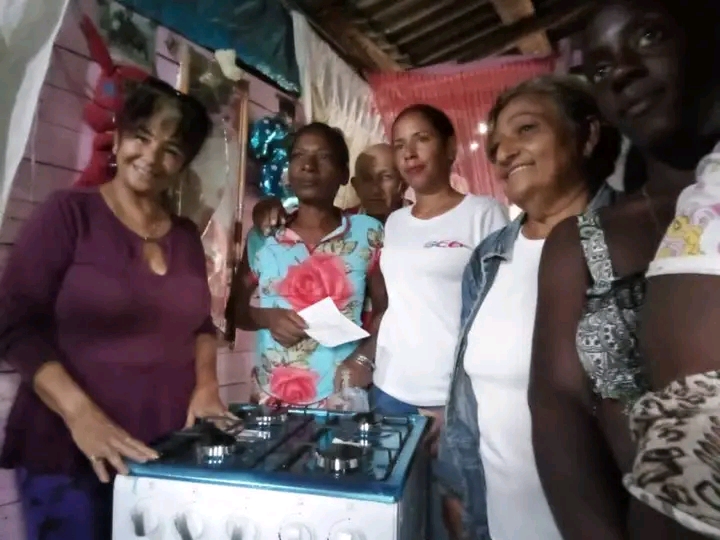 Un gesto que reconstruye hogares: Santiago de Cuba entrega esperanza tras Melissa (+Fotos)