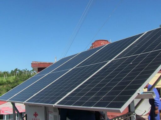 Radio Triple M transmite ahora con la fuerza del sol