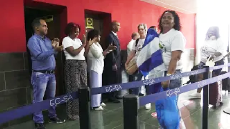 Arriban a Santiago Cuba colaboradores, tras concluir misión médica en Jamaica