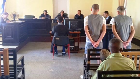 Ciego de Ávila: Sancionan a dos ciudadanos por sabotaje contra obra energética