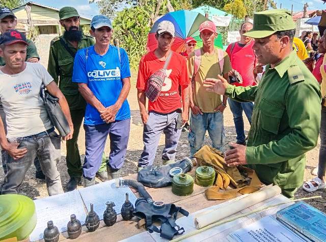 Sanluiseros ponen en práctica el concepto de Guerra de todo el pueblo
