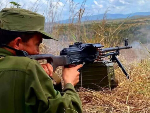 Celebran 65 aniversario del Ejército Central