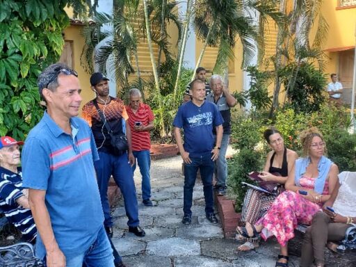 La utilidad de la virtud: sellos y memorias en la televisión cubana (+Fotos)