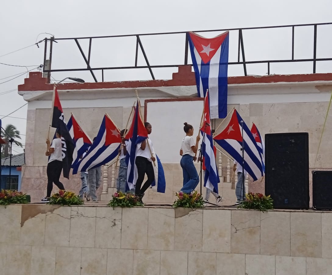 En San Luis, la memoria encendió la Plaza
