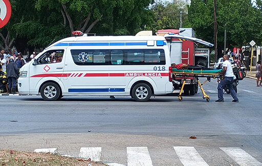 Accidente en Paseo y 23: Varios lesionados en taxi Gacela con 12 pasajeros; se desconocen las causas