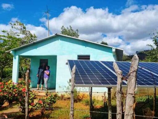 PNUD apoya a Cuba con sistemas fotovoltaicos en sitios aislados