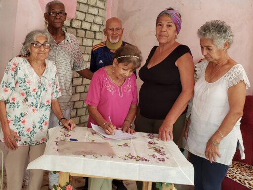Firma por la Patria: la respuesta firme de un pueblo que no se rinde”(+Fotos)