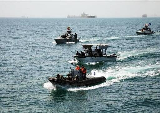 Irán exige autorización previa a los buques para cruzar Ormuz