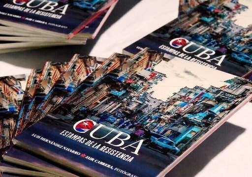 Presentan en México el libro Cuba, estampas de la resistencia