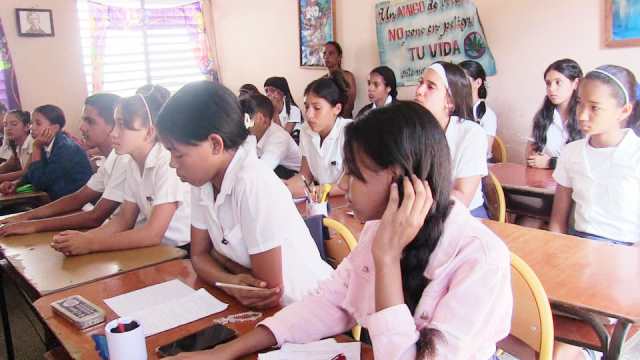 Educación y Revolución: voces firmes desde el aula (+Fotos)