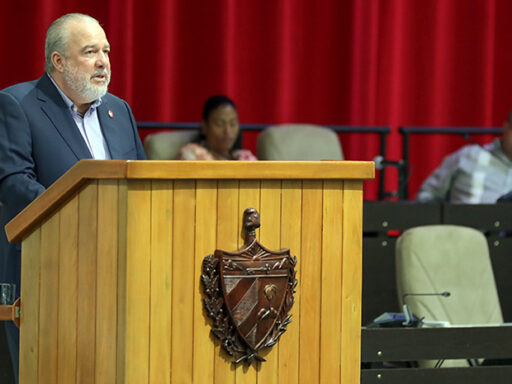 Intervención de Primer Ministro en la Asamblea Nacional