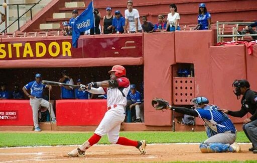 Industriales, a un paso de las semifinales en la Liga Élite
