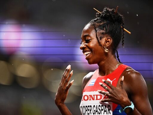 Daily Cooper conquista el oro y establece marca personal en el Memorial Znamensky 2026