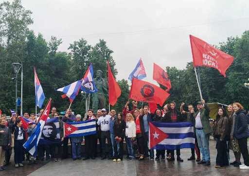 Recuerdan en Moscú natalicio 98 del Che Guevara