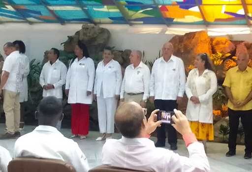 Reconocimiento a médicos santiagueros (+Fotos)