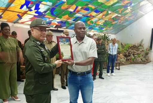 Realizan en Santiago de Cuba acto de ascenso y condecoraciones del Ministerio del Interior