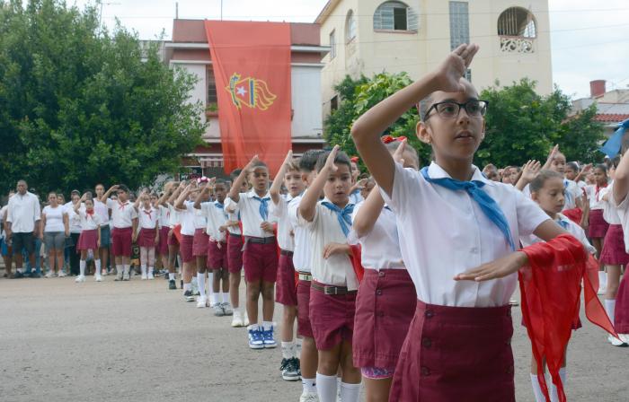 El cambio de pañoleta: símbolo de esperanza y de crecer
