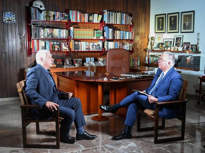 Entrevista concedida por el Presidente Díaz-Canel al periodista Roberto Cavadami