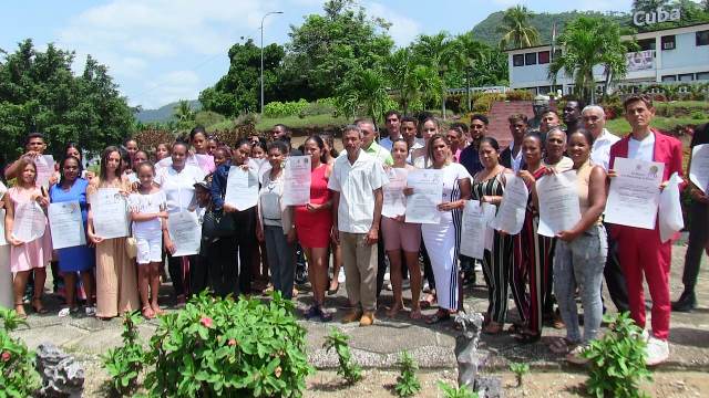 Aporta Centro Universitario Municipal Tercer Frente 76 nuevos Licenciados