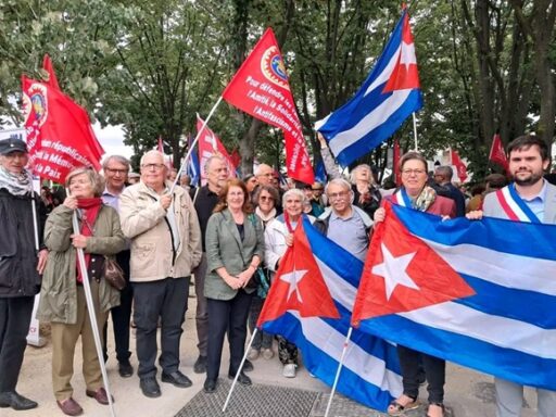 París se moviliza: “¡Dejen a Cuba vivir en paz!”