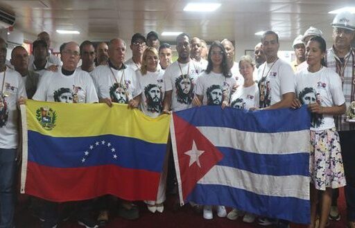 Brigada Henry Reeve regresa a Cuba tras labor solidaria en Venezuela