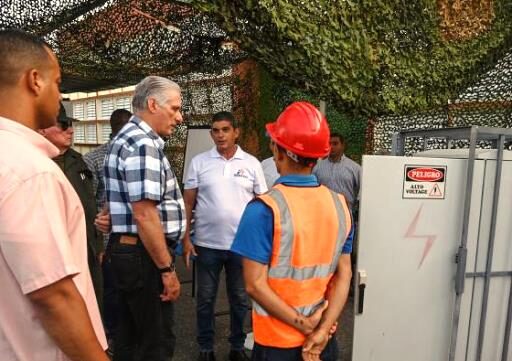 Constata Díaz-Canel novedosas soluciones energéticas y constructivas