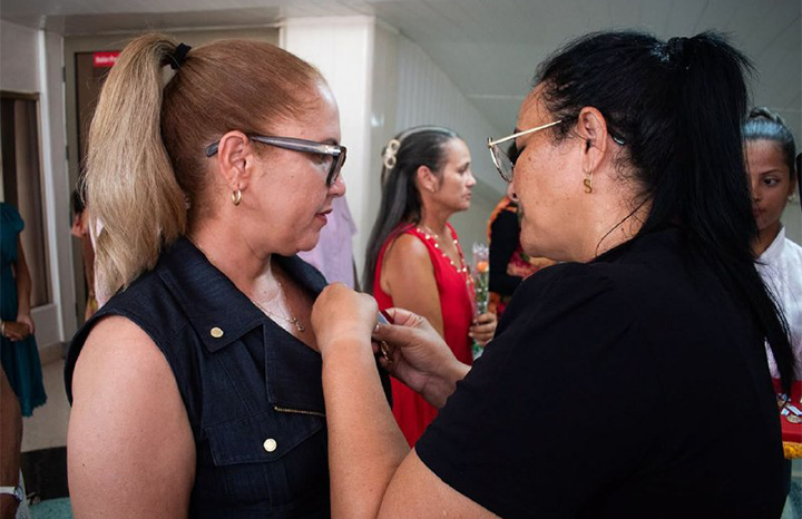 Rinden homenaje a Vilma Espín federadas de Granma