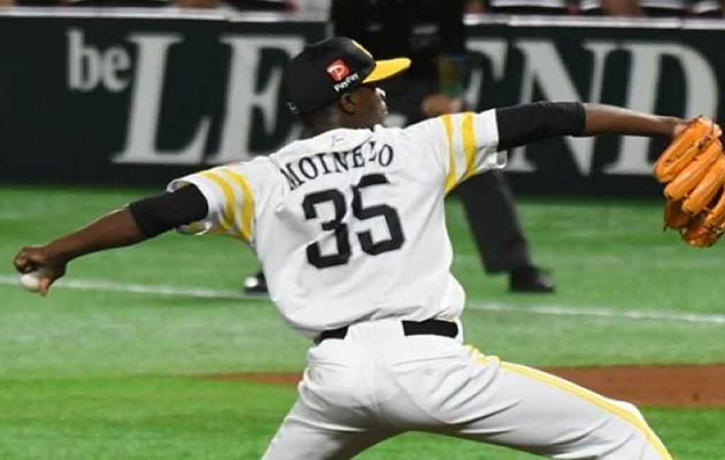 Cubano Moinelo abre su casillero de triunfos en béisbol japonés