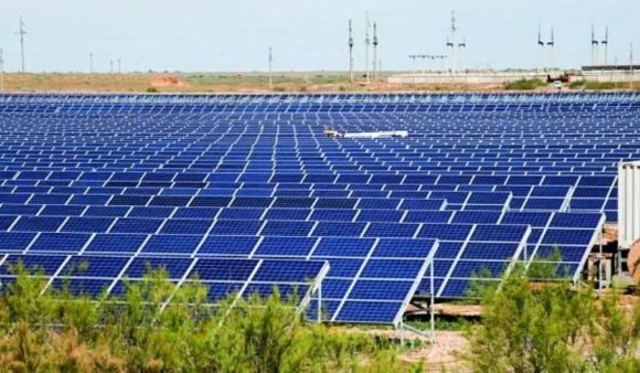 Rusia inaugura su mayor planta solar: Abagaituyskaya aporta 120 MW y reducirá 109 mil toneladas de CO₂ al año