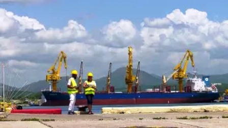 Intercambia Tapia Fonseca en Santiago de Cuba sobre transformaciones económicas y sociales
