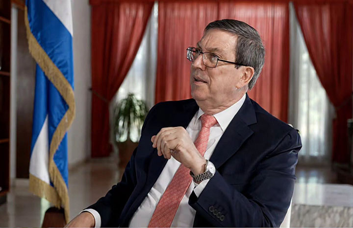 Denunció Canciller impacto genocida del bloqueo en entrevista a podcast (+ Video)