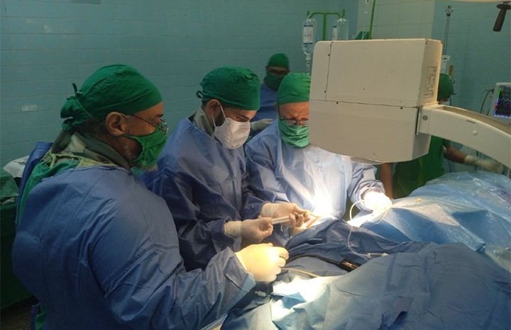 Realizan por vez primera nefrolitotomía percutánea en pediátrico pinareño