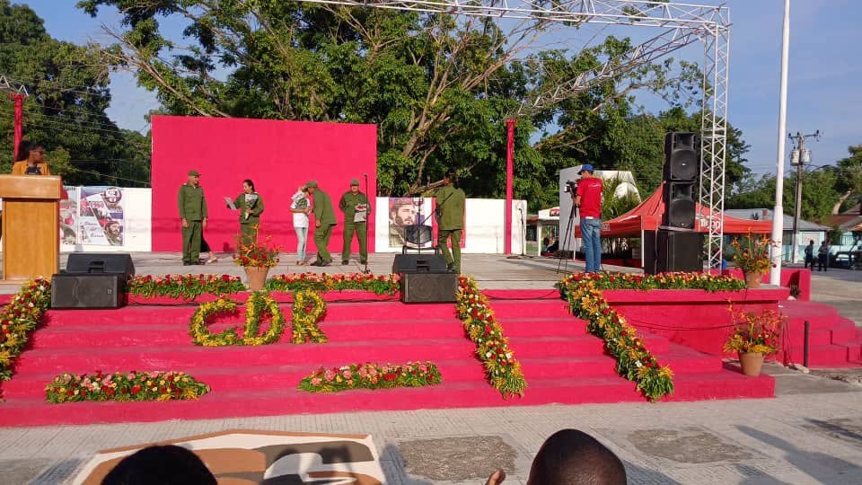 Mella recibe condición de vanguardia en el 66 aniversario de los CDR