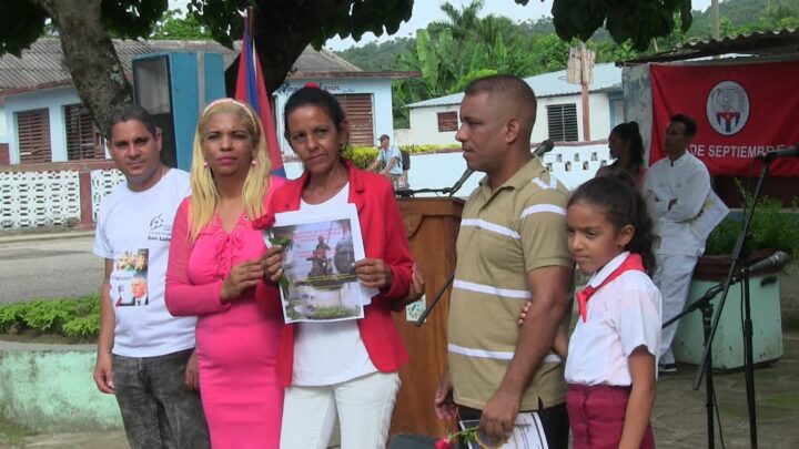 Tercer Frente celebra el aniversario 66 de los CDR con reconocimientos a su labor comunitaria (+Fotos)