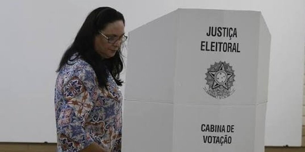 Inteligencia de Brasil alerta sobre injerencia electoral de EEUU