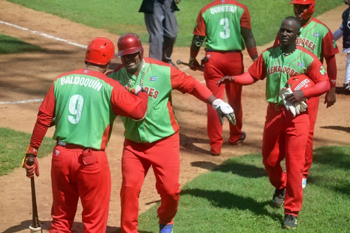 Leñadores asaltan la cima oriental en la Serie Nacional
