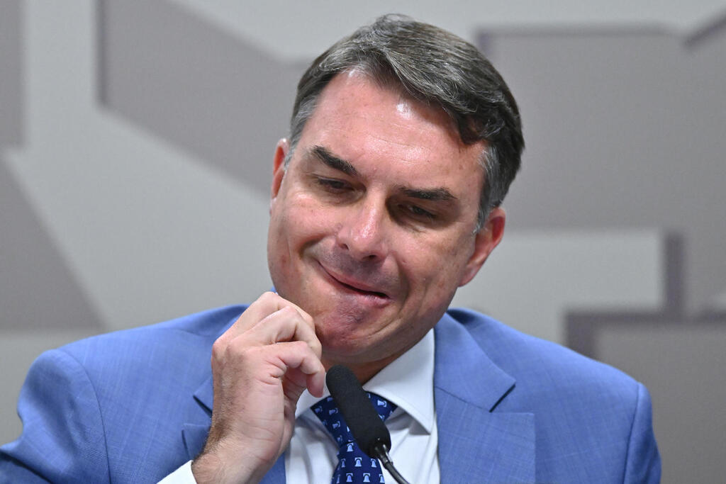 Difunden nuevas informaciones sobre huida de Flávio Bolsonaro