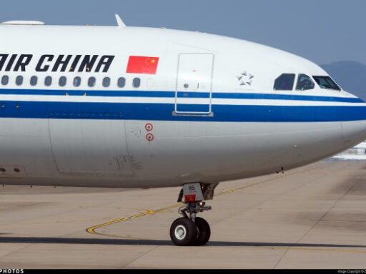 Embajada de China en Cuba alerta sobre cambios y cancelaciones de vuelos de Air China