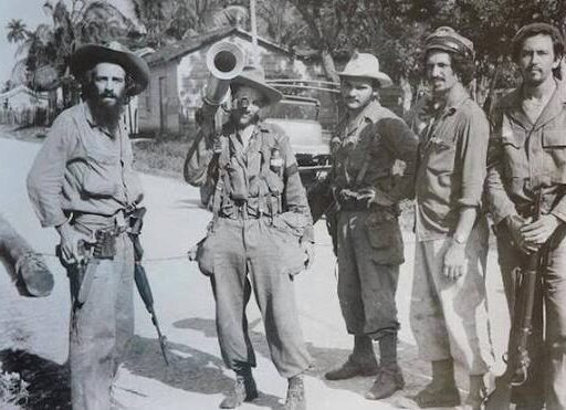 Camilo Cienfuegos y la Columna Antonio Maceo