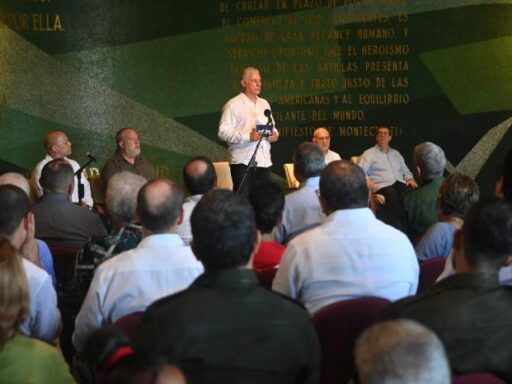 «Cuba no se rinde, Cuba no se vende y Cuba no olvida»