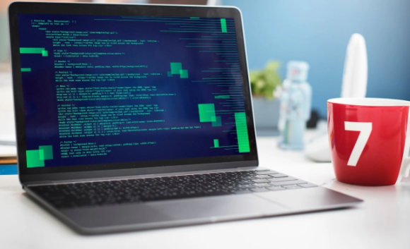 Falla informática obliga a empresas y gobiernos a cerrar sitios web